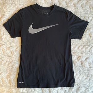Nike Men’s Medium Black Dri-Fit Tee